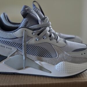 Puma Men's Gray Sneakers